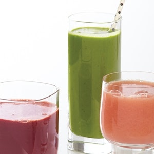 Fruit-and-veggie juicing is part of a healthy weight-loss diet. Try Beet-Ginger Cleansing Cocktail, Green Refresher and Spicy Pink Morning juice recipes.
